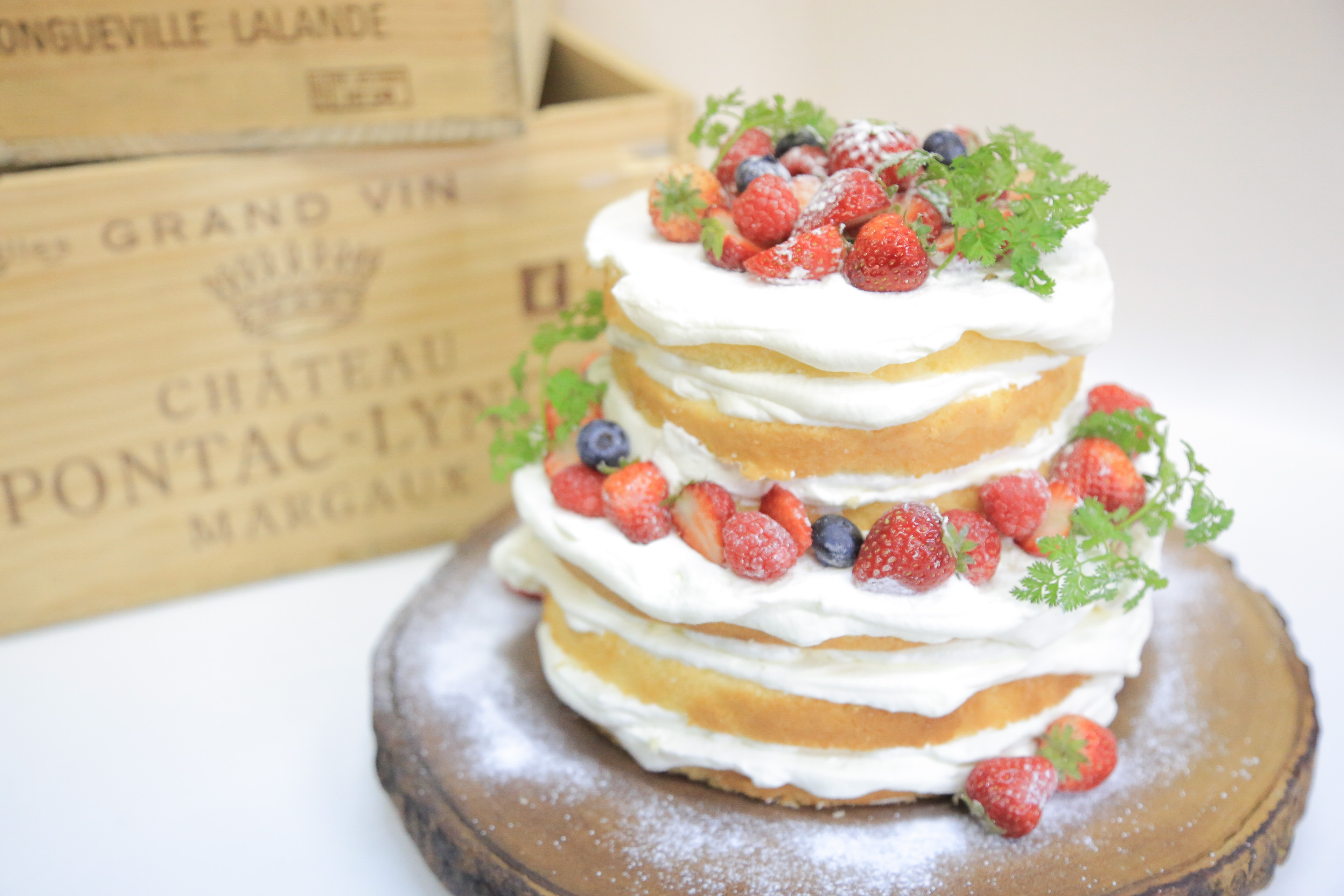 近年流行りのウェディングケーキ。ネイキッドケーキって知ってますか？